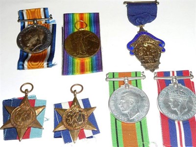 Lot 5 - A First World War Pair, awarded to 796729 GNR.S.W.CARR. R.A., comprising British War Medal and...