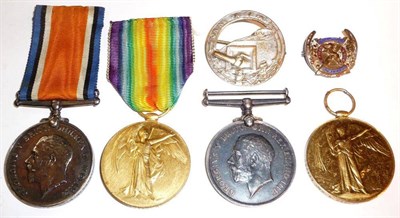 Lot 9 - Two First World War Pairs, awarded to 235457 PTE.W.DAVIS. GORD.HIGHRS. and 23737 PTE.W.BARLOW....