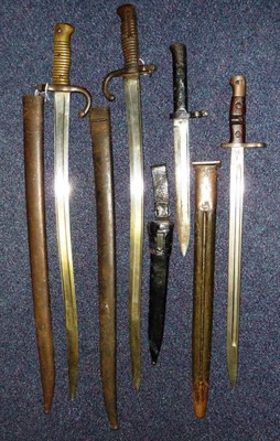 Lot 179 - A French Model 1866 ";Chassepot"; Yataghan Sword Bayonet, the St Etienne steel blade dated...