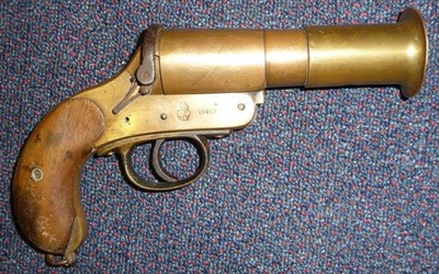 Lot 359 - REGISTERED FIREARMS DEALER ONLY A Webley and Scott Flare Pistol, numbered 68817, with two piece...