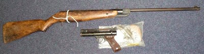 Lot 392 - PURCHASER MUST BE 18 YEARS OR OVER A Webley & Scott Falcon .177 Break Barrel Air Rifle,...