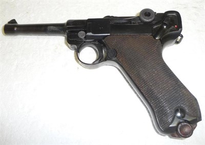 Lot 431 - A Deactivated 1915 DWM Luger 9mm Semi Automatic Pistol, numbered 7681, with DWM monogram, two piece