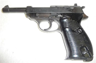 Lot 433 - A Deactivated Walther P38 9mm Semi Automatic Pistol, numbered 7862g, with deactivation...