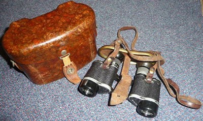 Lot 89 - A Pair of Swiss Army Issue Binoculars by Carl Zeiss, Jena, D.F.6x,  numbered 701792, in...