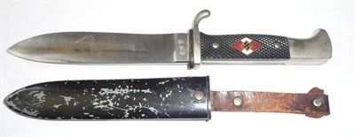 Lot 219 - A German Third Reich Hitler Youth Knife, the re-ground steel blade stamped OTHELLO, SOLINGEN,...