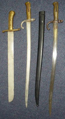 Lot 271 - A German Saxon Faschinenmesser Short Sword, with 47cm single edge broad steel blade, the brass hilt