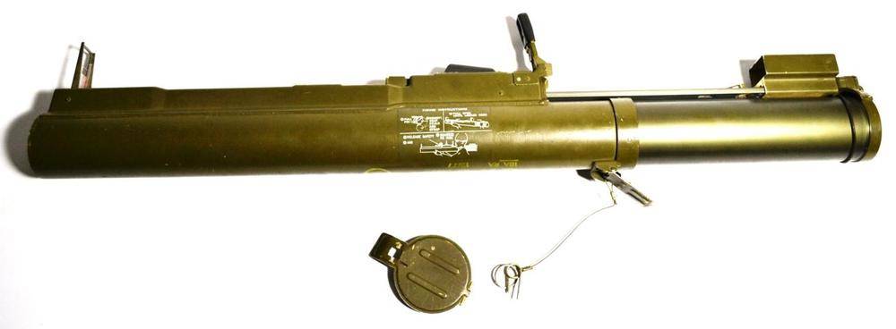 Lot 569 - A US M72 LAW 66mm Anti-Tank  Rocket Launcher, the 63.5cm green tube stencilled in yellow LNCHR...