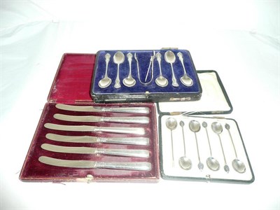 Lot 165 - A Set of Six Edward VII Coffee Spoons and Matching Sugar Tongs, maker's mark HEB FEB, Chester 1909