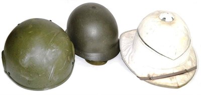 Lot 173 - An Edwardian/George V Pith Helmet, with six panelled crown and seven pleat puggaree, bears remnants