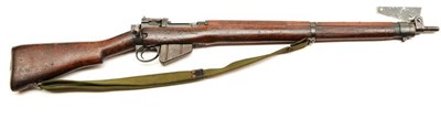 Lot 520 - A Deactivated Canadian No.4 Mk.I* Long Branch .303 Bolt Action Rifle, dated 1943, numbered 40L8640