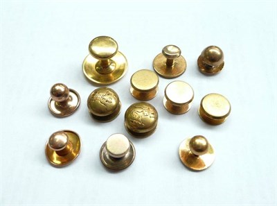 Lot 252 - Assorted Buttons and Collar Studs (11)