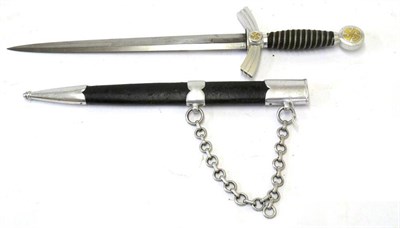 Lot 238 - A German Third Reich Luftwaffe Officer's Dagger, 1st Pattern, the double bevel edged steel...