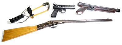 Lot 492 - PURCHASER MUST BE 18 YEARS OR OVER A Crossman Medalist Model 1322 .22 Calibre Air Pistol,...