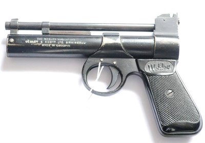 Lot 499 - PURCHASER MUST BE 18 YEARS OR OVER A Webley Junior .177 Calibre Air Pistol, numbered 332, with...