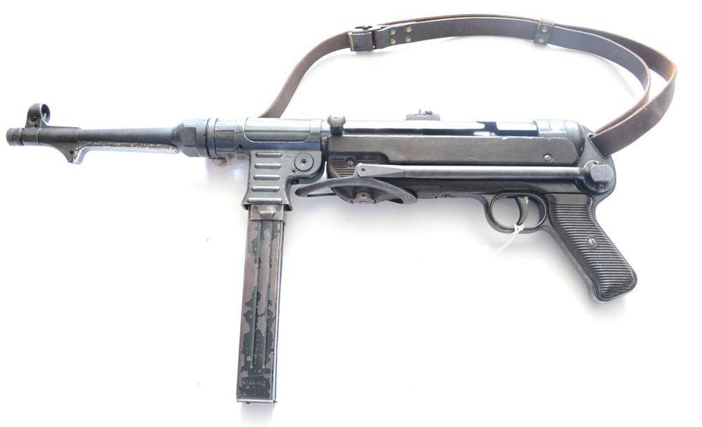 Lot 523 - A Deactivated German MP40 Sub-Machine Gun,