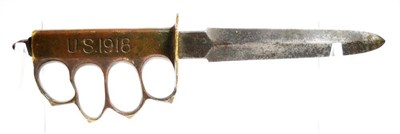 Lot 240 - A U.S. 1918 Knuckleduster Knife, the double edge leaf shape blade with raised medial ridge to...