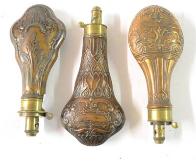 Lot 321 - A 19th Century Copper Powder Flask by G & J W Hawksley, of violin shape embossed with diapering and