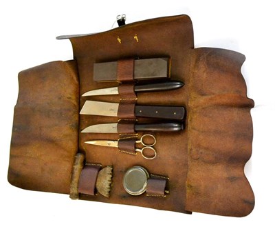 Lot 260 - An Edwardian Composite Skinning Set by Joseph Rodgers, Sheffield, comprising three various...