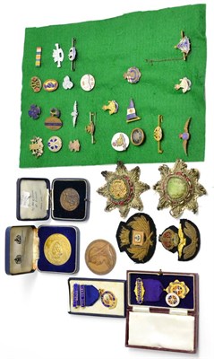 Lot 202 - A Quantity of Militaria, including an RAF gilt metal and embroidered bullion cap badge, a...