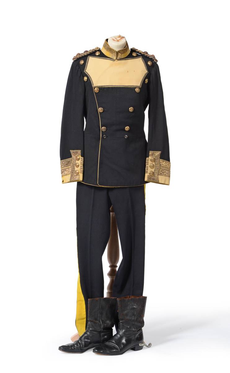 Lot 272 - A Rare Early 20th Century Uniform to Edward VII King's Own ";Norfolk Imperial Yeomanry";,...