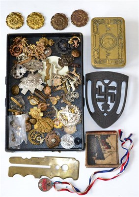 Lot 205 - Militaria, including a Princess Mary 1914 Christmas tin, a boxed Lusitania Medal, approximately...