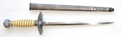 Lot 269 - A German Third Reich Luftwaffe Dagger, second class, the blade stamped WMW, WAFFEN, the white metal