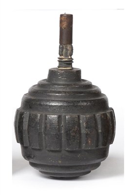 Lot 129 - A Model 1915 Kugel Hand Grenade, with inert screw-in fuse, the base stamped F