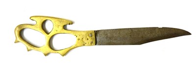 Lot 360 - A First World War 'Death Head' Knuckleduster Trench Knife, with 15.5cm single edge clip point steel