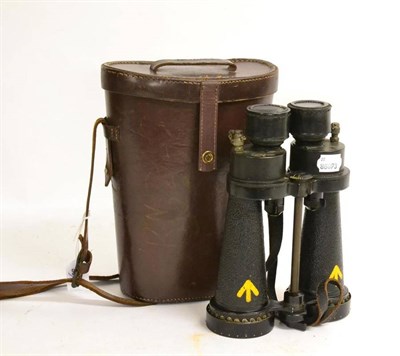 Lot 104 - A Pair of Barr and Stroud 7x CF41 Coastguard Binoculars, serial No.53677, stamped broad arrow...