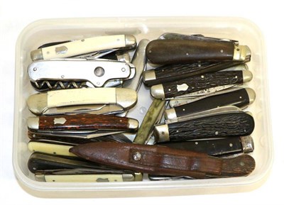 Lot 313 - A Collection of Thirty-Five Assorted Knives, mostly folding pocket examples, variously with antler