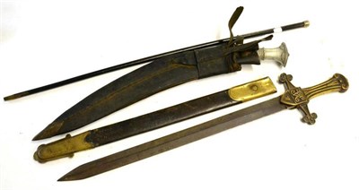 Lot 351 - An 1895 Pattern Mk.II Drummers' Sword, double edge blade, cast brass cruciform hilt with...