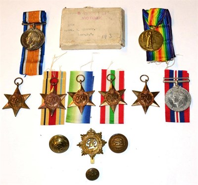 Lot 16 - A First World War Pair, comprising British War Medal, 1914-1920 and Victory Medal, to 3884...