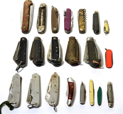 Lot 256 - Seven Various British Military Folding Pocket Knives, including four with black chequered grips and