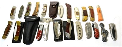 Lot 261 - A Collection of Twenty Two Folding Pocket Knives, mainly modern, some with canvas and leather...