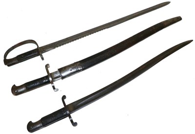 Lot 309 - A British 1856 Pattern Yataghan Sword Bayonet, the 58cm steel blade stamped REEVES, crown/B/47, the