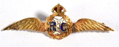 Lot 109 - A 15 Carat Gold and Enamel Royal Flying Corps Sweetheart Brooch, one wing repaired, 3.9gm