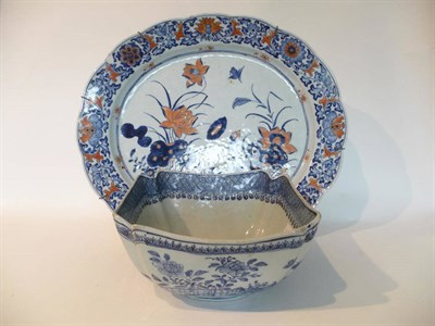 Lot 216 - A Chinese Porcelain Square Bowl, Qianlong (1736-1796), with re-entrant corners, painted in...