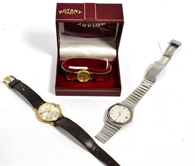 Lot 422 - A 9ct gold centre seconds wristwatch signed Perry Greaves, a stainless steel quartz wristwatch...