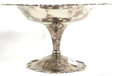 Lot 487 - A silver pedestal dish