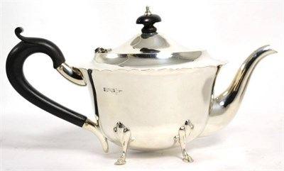 Lot 488 - A silver teapot, Walker & Hall, Sheffield 1912, 23.5cm long, 13ozt