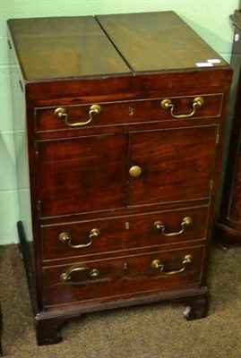 Lot 1489 - A George III mahogany night commode