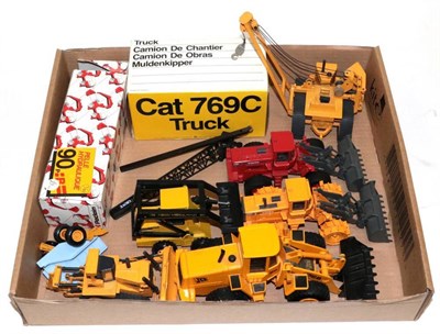 Lot 3286 - JCB And Other Excavators And Other Plant Vehicles (one boxed and one empty box) (7)