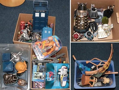 Lot 3300 - Star Trek And Dr Who A Collection Of Assorted Modern Collectors Models