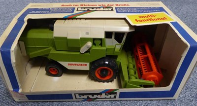 Lot 3302 - Various Diecast Tractors including Ertl 5580 JohnDeere 3350, Case International, John Deere...
