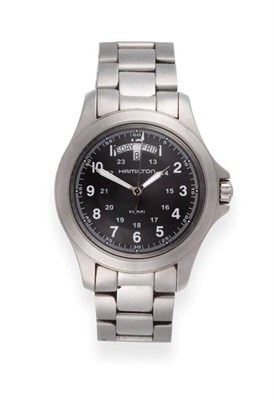 Lot 2199 - A Stainless Steel Calendar Centre Seconds Wristwatch, signed Hamilton, model: Khaki, ref:...
