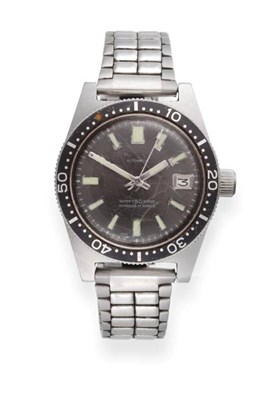 Lot 2224 - A Rare Stainless Steel Automatic Calendar Centre Seconds Diver's Wristwatch, signed Seiko,...