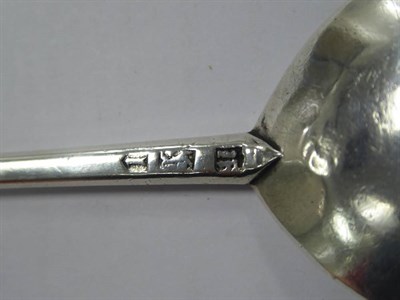 Lot 2327 - An Elizabeth I Silver Seal Top Spoon, maker's mark IF, possibly for Jasper Fysher, London 1568,...