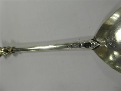 Lot 2327 - An Elizabeth I Silver Seal Top Spoon, maker's mark IF, possibly for Jasper Fysher, London 1568,...