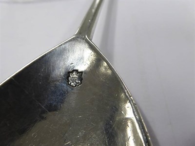 Lot 2327 - An Elizabeth I Silver Seal Top Spoon, maker's mark IF, possibly for Jasper Fysher, London 1568,...
