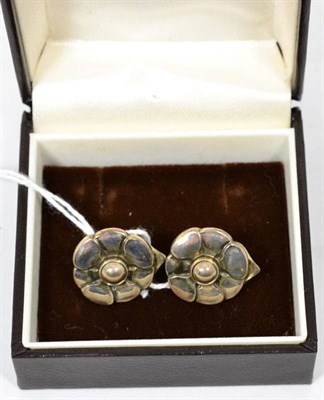 Lot 32 - A pair of Georg Jensen floral clip earrings, model number 39